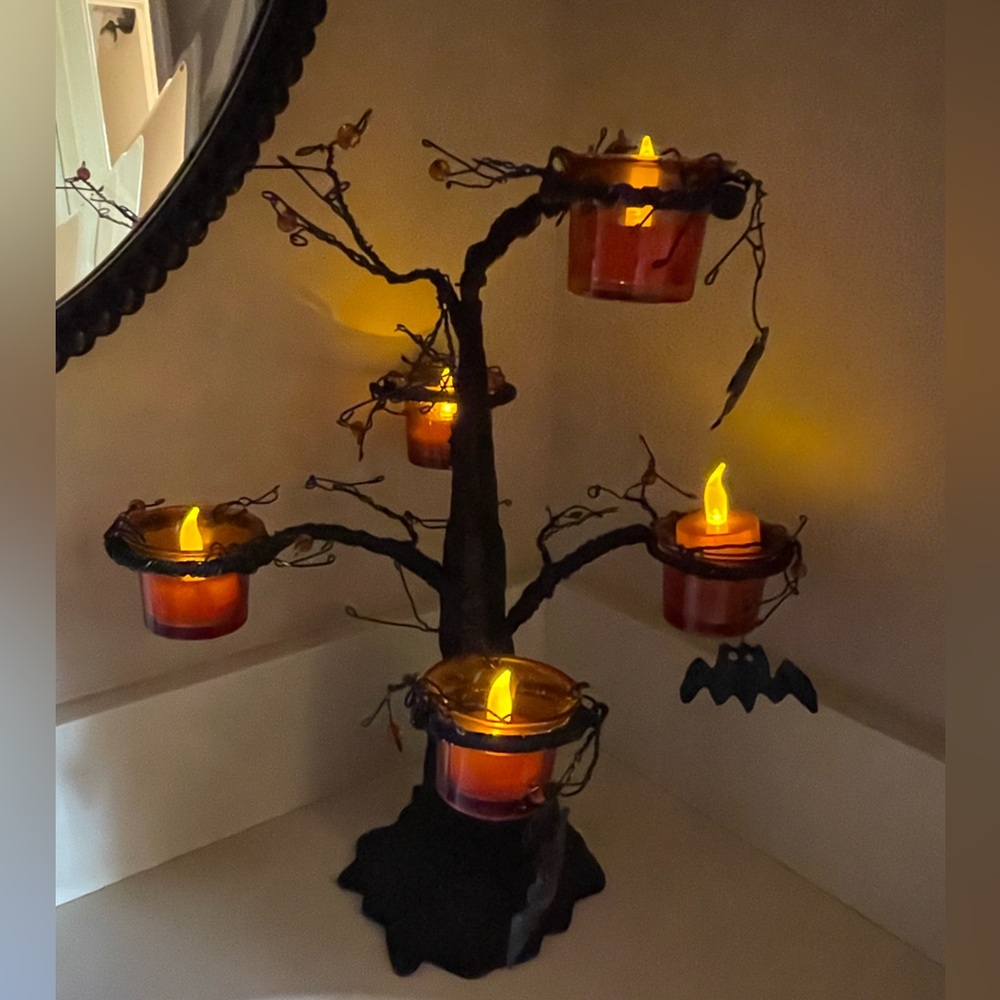Vintage Pier 1 Spooky Halloween HAUNTED Tree*Bats*5 Tealight Votive Holder 14”